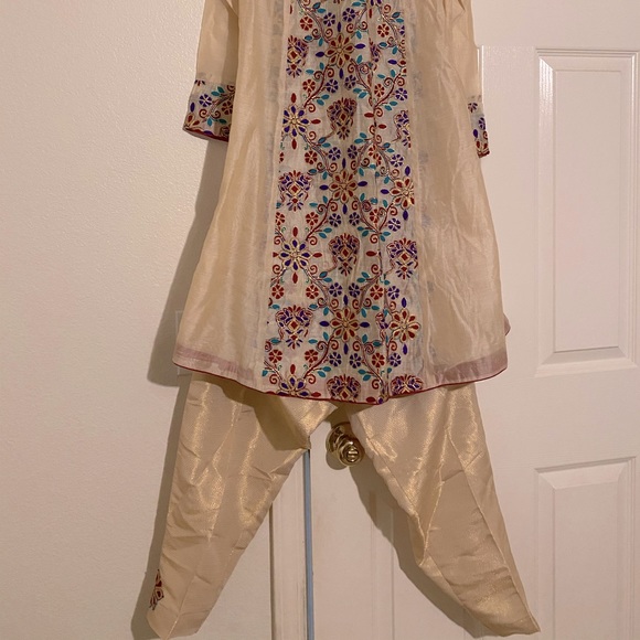 Pakistani shalwar kameez- two piece outfit - Picture 2 of 2